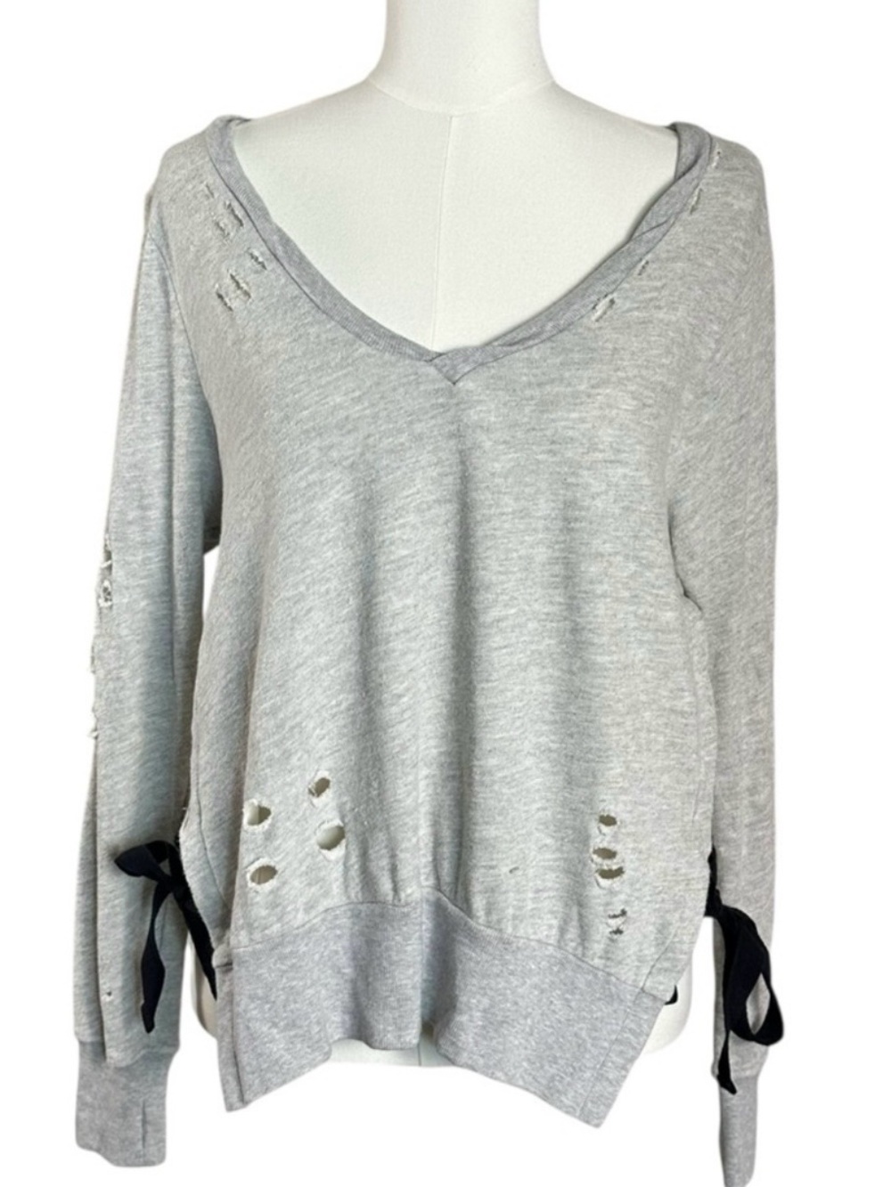 Pam & Gela Juicy Couture Distressed Tie Side V Neck Sweatshirt Oversized Small